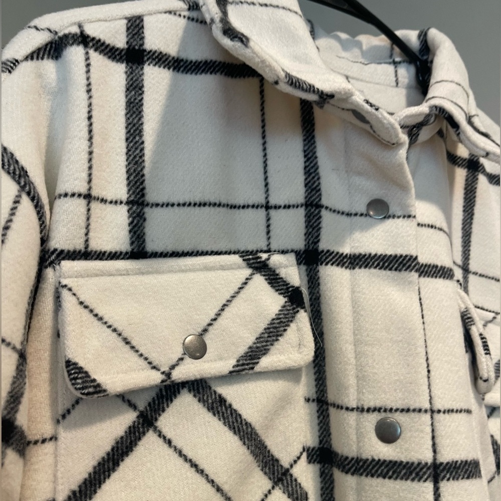 Jacket NWT! - Picture 5 of 5
